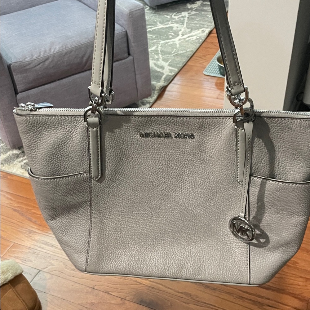 Michael Kors Pebble Leather Tote in Gray